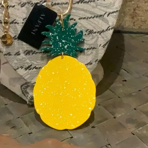 Pineapple Yellow Gold Tone Pendant Necklace - Picture 3 of 9